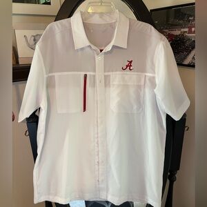 Antigua Men's University Of Alabama Kickoff Woven Short Sleeve Fishing Shirt